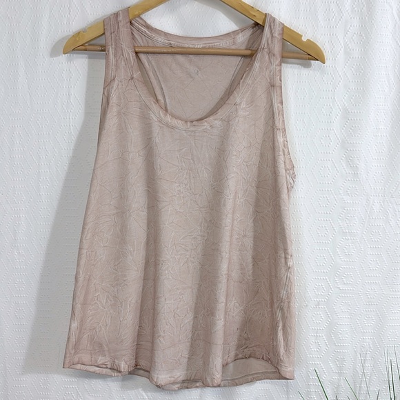lululemon athletica Tops - Lululemon Scoop Neck Tank tie dye